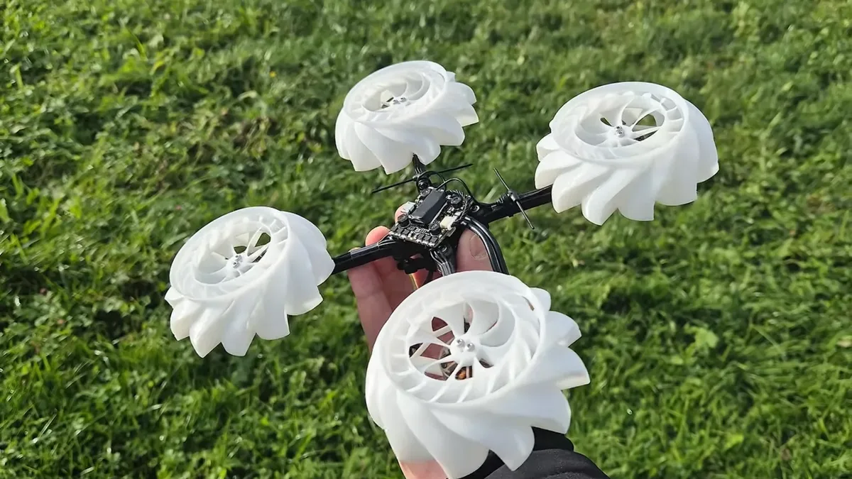 Quadmovr 使用3D打印叶轮替代螺旋桨飞行无人机